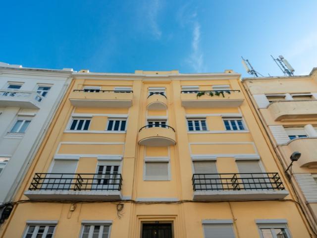 T 4 junto ao Jardim das Amoreiras, apresente a sua proposta !