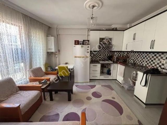 Tc Emlaktan Satılık 1+1 Daire Doğalgazlı