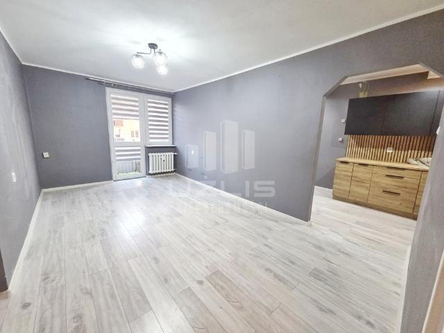 Przestronne 2 pokoje po remoncie z balkonem i widokiem