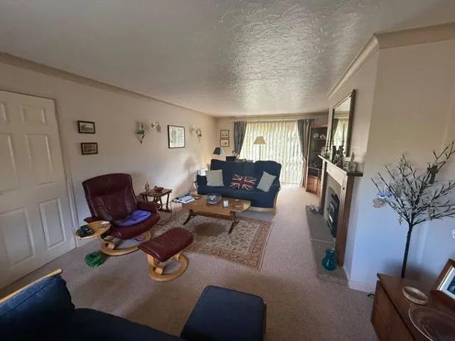 TA12 6DT, Martock