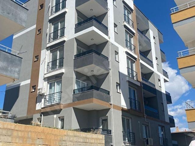Taşucunda deniz manzaralı satılık daire