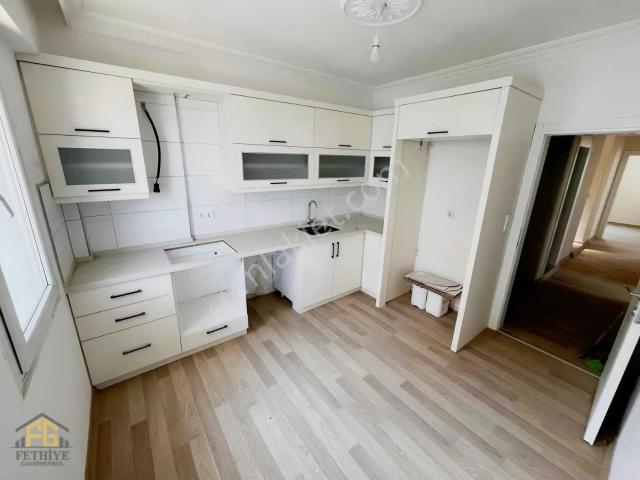Taşyaka Erasta Avm Arkası 6+1 Kiralık Daire