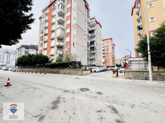 Taşdelen Gümüşvadi Sitesi İçerisi Yenilenmiş Arakat 3+1 Daire