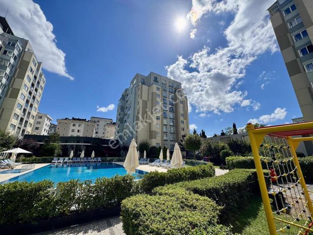 Taşdelen İvory Sitesi Geniş Teraslı Ve Tam Eşyalı Lüks 1+1 Daire