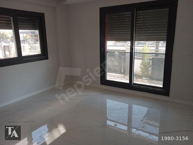 TA EMLAK'TAN TORBALI'DA SIFIR BİNADA OTOPARKLI 120 M2 KİRALIK