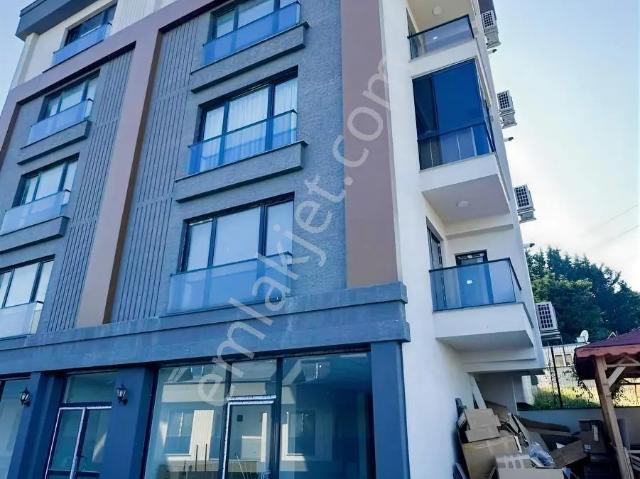 Taşoluk Ta Site İçerisinde Kiralık 5+1 Çatı Dubleksi
