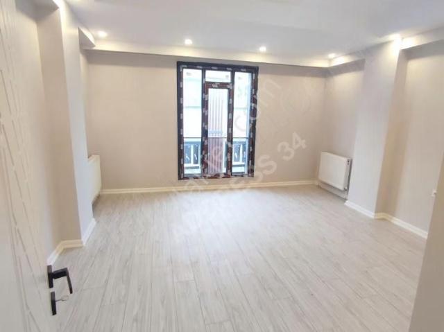 Taşolukta 90m² Geniş 2+1 | Metro & Belediye Yakını
