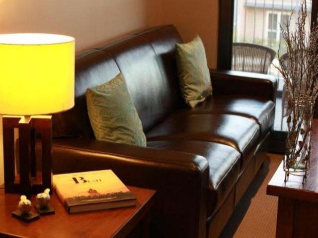 Tamworth Furnished Accommodation Hillvue Executive Apartment