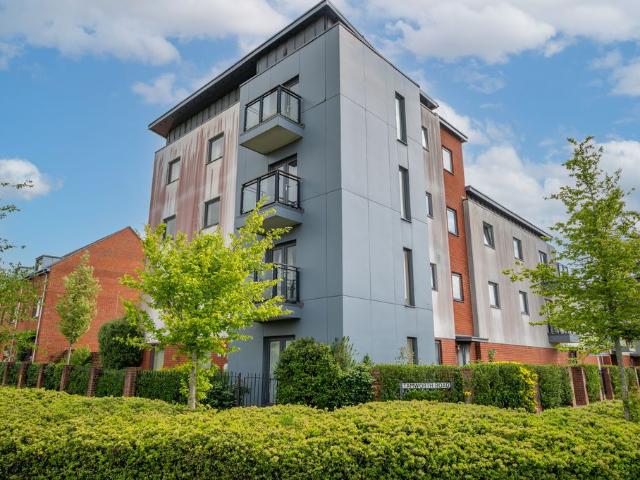 Tamworth Road, Waterlooville PO7, 2 bed flat to rent, £1,350 pcm | PrimeLocation