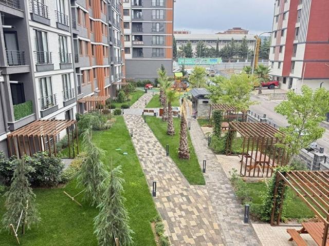 TAM KAPSAMLI SİTEDE TERASLI VE EKSTRA BALKONLU 3+1 BAHÇE KATI
