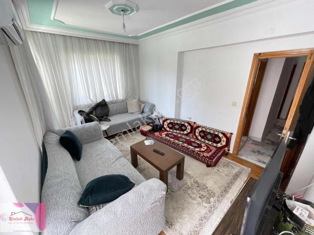 Tam Merkezi Konumda Arakat