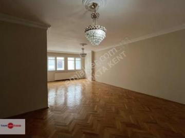 Tam Nokta Kent'ten Şehir Merkezi'nde 4+1 Ara Kat Kiralık Daire