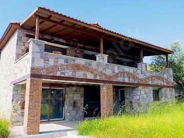 TAMAMI DOĞAL TAŞ İŞÇİLİĞİ İLE YAPILMIŞ MÜSTAKİL 3+1 SIFIR VİLLA
