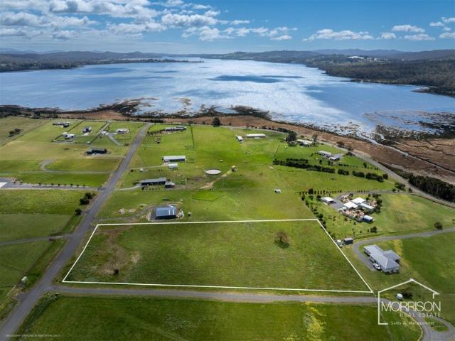 Tamar River lifestyle, 20 mins to Launceston
