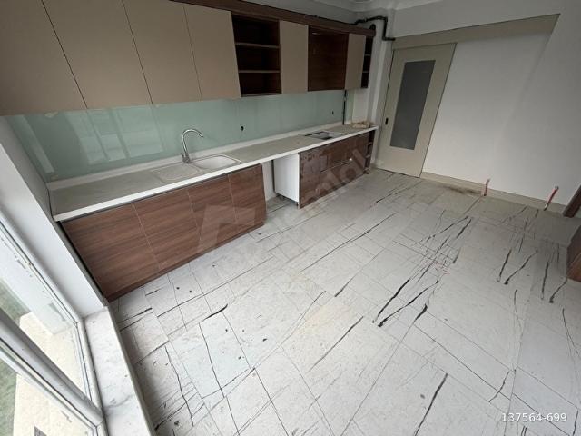 !TAMKOÇDAN SATILIK YONCA KONUTLARI ARA KATTA KİLERLİ 3+1 DAİRE