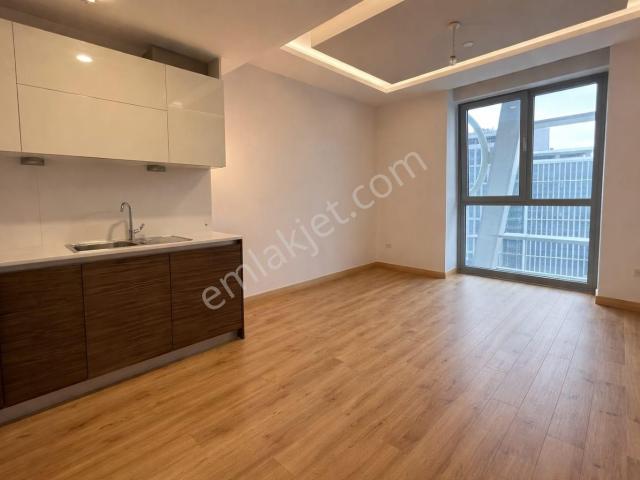 Tamnokta Ataşehir'den Kentplus Centrium'da 1+1 Satılık Daire