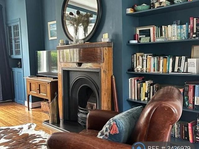 Tantallon Road, Glasgow, G41 3 bed terraced house to rent £2,000 pcm £462 pw
