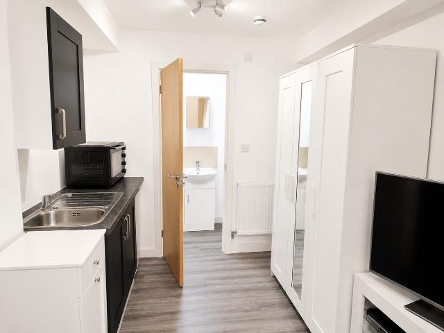 Tanworth Close, London HA6, Studio to rent, £950 pcm | PrimeLocation