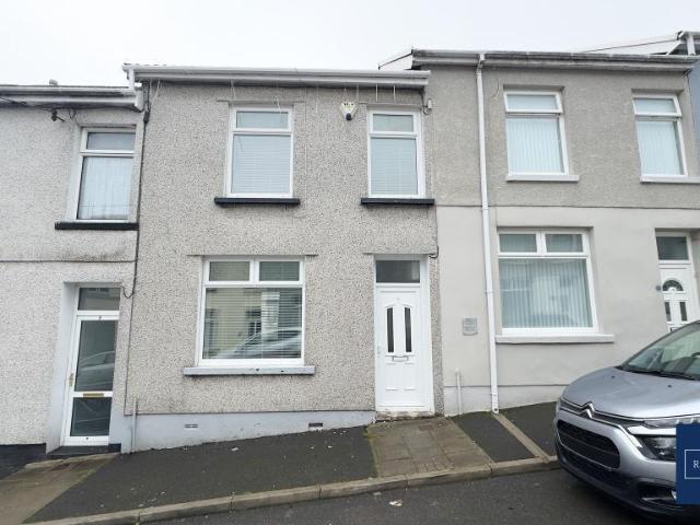 Tanybryn Place, Merthyr Tydfil, CF47 9EJ 3 bed terraced house to rent £800 pcm £185 pw