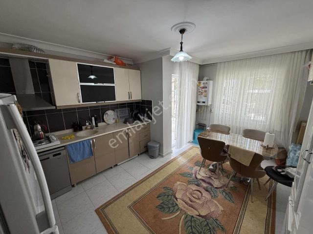 Tandoğan Mah'de 12 Yıllık Yapılı Geniş Ön Cep. 2+1 Satılık Daire