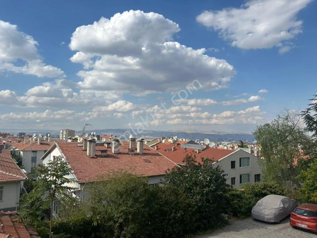Taner'den Dikmen Sokullu Cad'de 3+1 Arakat Balkonlu Önü Açık Manzaralı