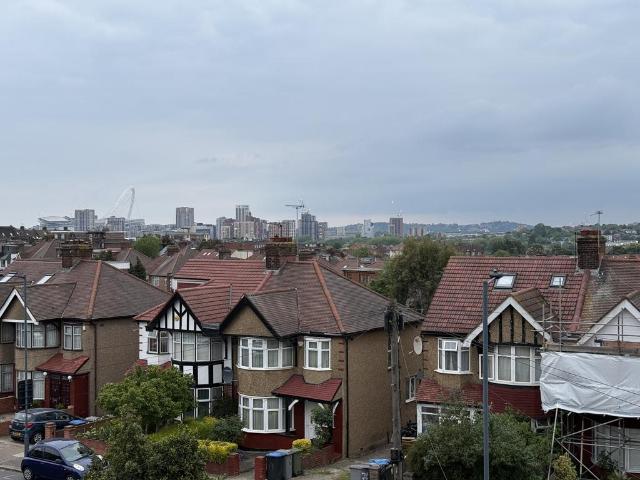 Tanfield Avenue, London NW2 1 bed bedsit to rent £950 pcm £219 pw