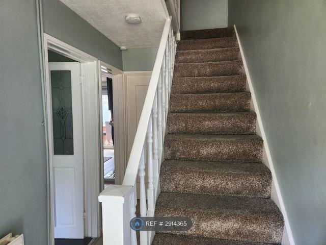 Tangham Walk, Basildon SS14, 3 bed terraced house to rent, £2,000 pcm | PrimeLocation