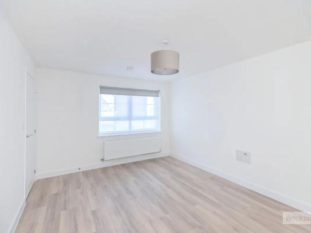Tangmere Road
