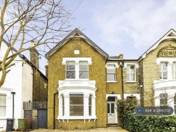 Tankerville Road, Streatham, SW16 4 bed semi detached house to rent £3,500 pcm £808 pw