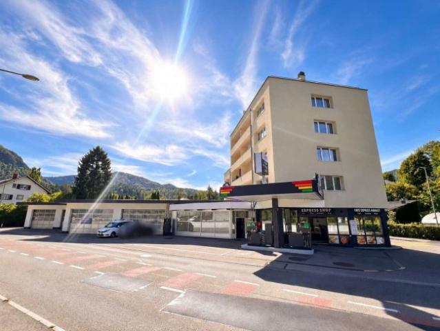 Tankstelle mit modernem Shop & Gastronomiepotenzial in Moutier