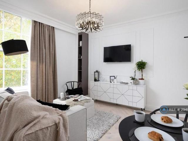 Tanner Row, York, YO1 1 bed flat to rent £1,475 pcm £340 pw