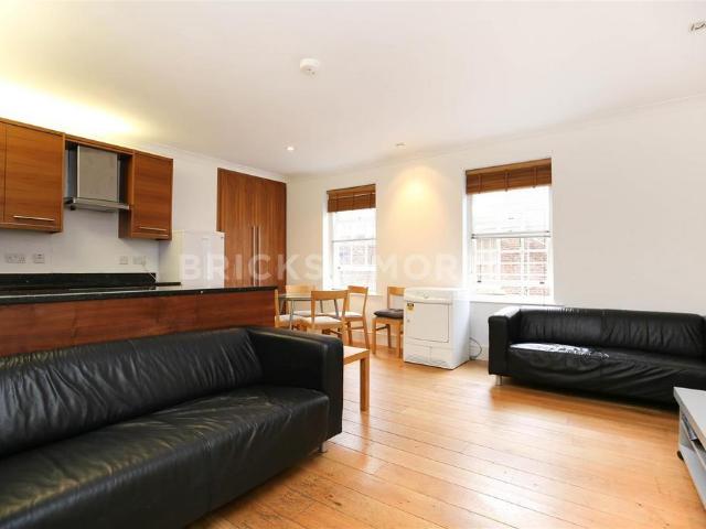 Tanners Court, Newcastle Upon Tyne NE1 2 bed townhouse to rent £1,170 pcm £270 pw
