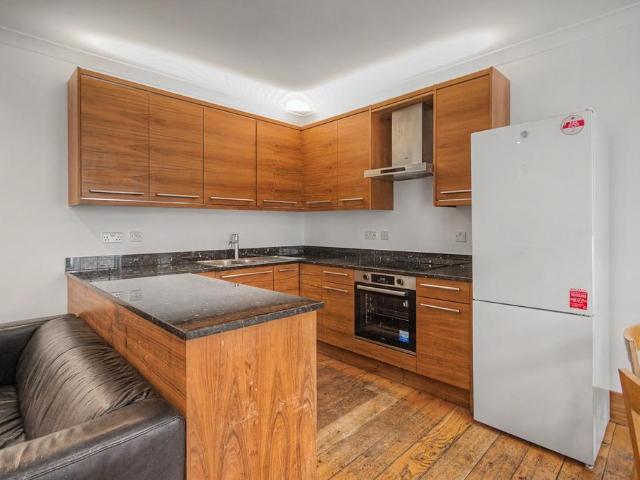 Tanners Court 9 Friars, Newcastle. 4 bed townhouse to rent £2,293 pcm £529 pw
