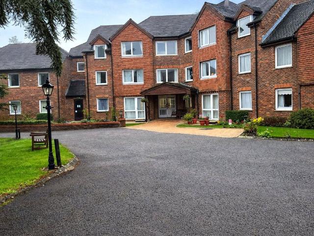 Tanners Lane, Haslemere, Surrey GU27, 1 bed flat to rent, £950 pcm | PrimeLocation