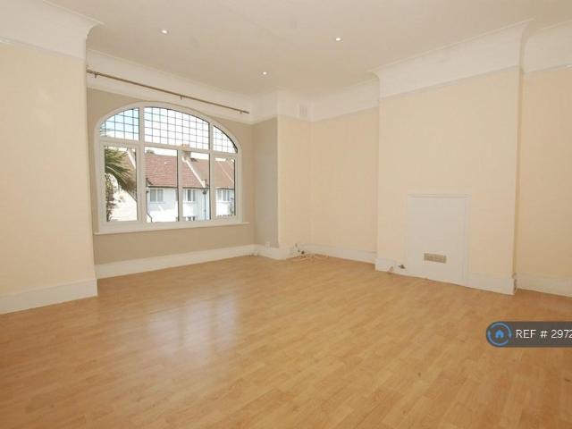 Tannsfeld Road, London, SE26 2 bed flat to rent £2,400 pcm £554 pw