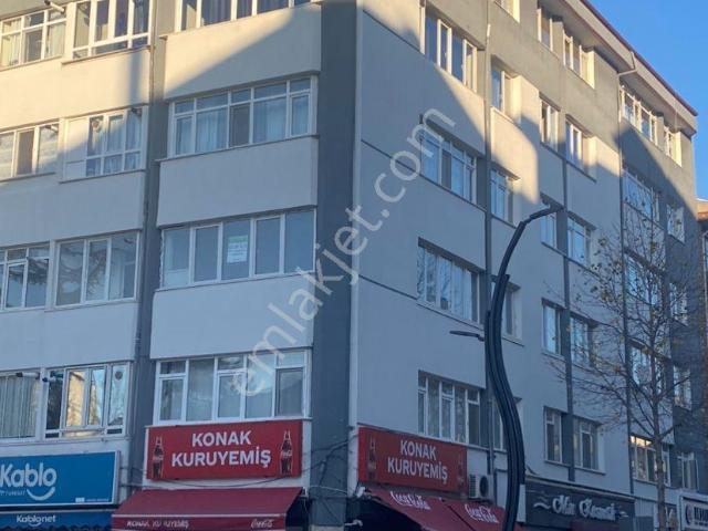 Tabaklar Valilik Yanında Ara Kat 3+1 Satılık Yapılı Daire