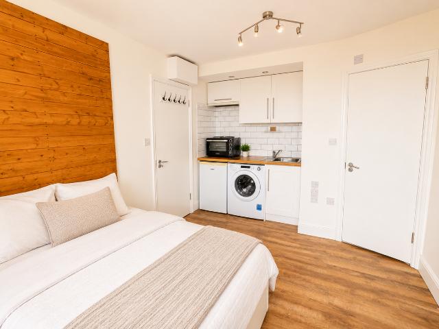 Tabley Road, London N7, Studio to rent, £1,300 pcm | PrimeLocation