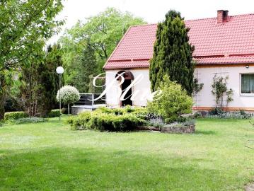 Urokliwy dom dworkowy 119 m² z dużą działką 8577 m²