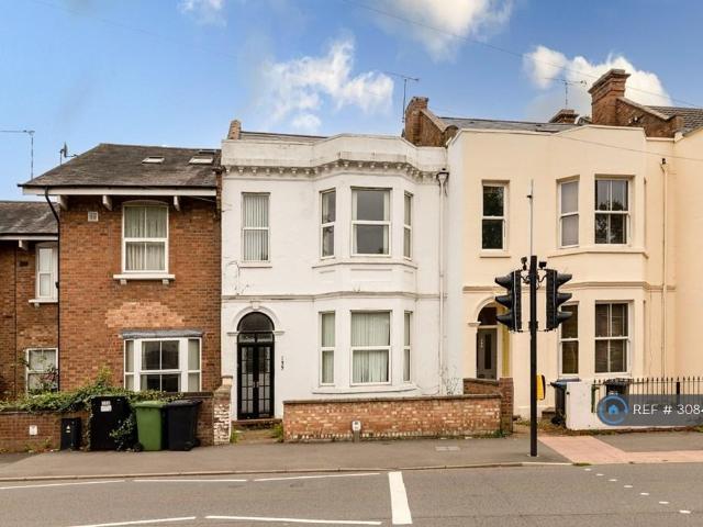 Tachbrook Road, Leamington Spa, CV31 6 bed terraced house to rent £3,000 pcm £692 pw