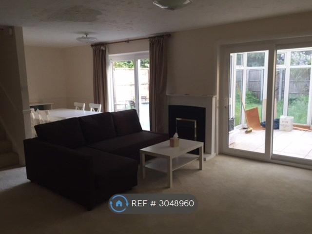 Tadley, Tadley RG26, 4 bed semi detached house to rent, £1,600 pcm | PrimeLocation