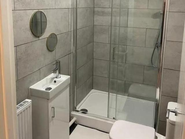 Taff Embankment, CARDIFF 2 bed apartment to rent £1,650 pcm £381 pw