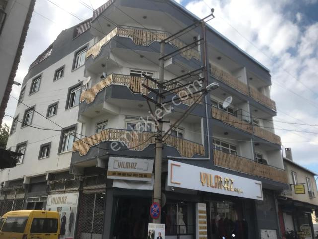 Tahtakale Caddesi Yol Üzeri 90 M² 2+1 Kiralık