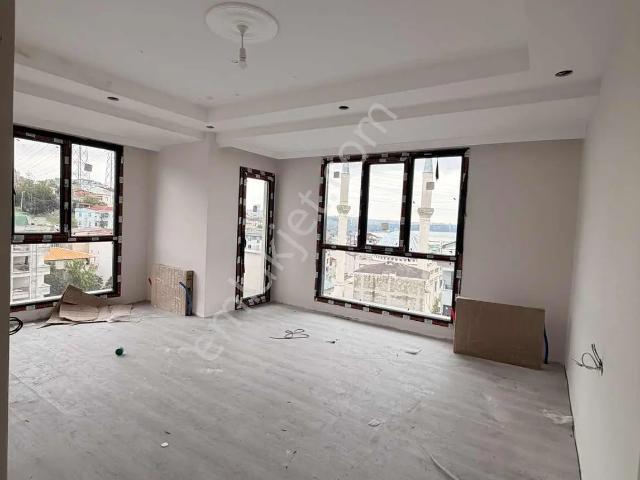 Act Gruptan Cadde Dibinde Göl Manzaralı Sıfır 4+2 Dubleks Daire
