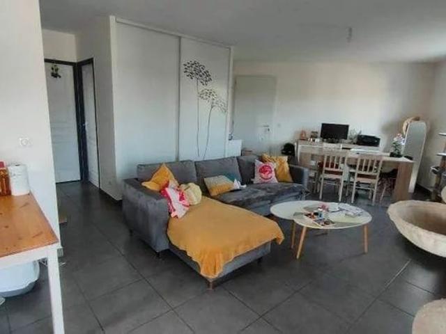 TAIN L'HERMITAGE, appartement T2bis avec garage et place de