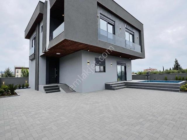 Takasa Açık Müstakil Villa