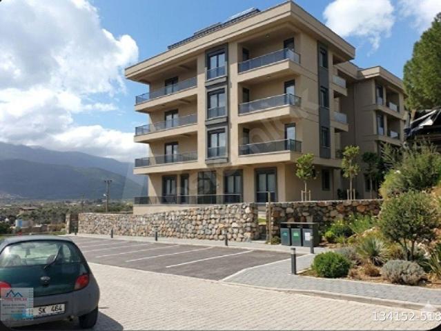 TAKASLI SIFIR SATILIK DAİRE