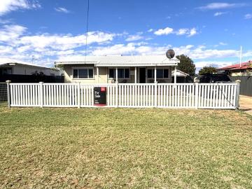 House for sale in Babbage Island - Patio