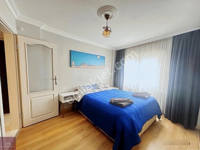 Taksim'de Airbnb Ruhsatlı Boğaz Manzaralı Satılık Ferah Daire