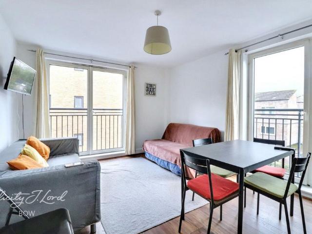 Talwin Street, London 2 bed apartment to rent £2,100 pcm £485 pw