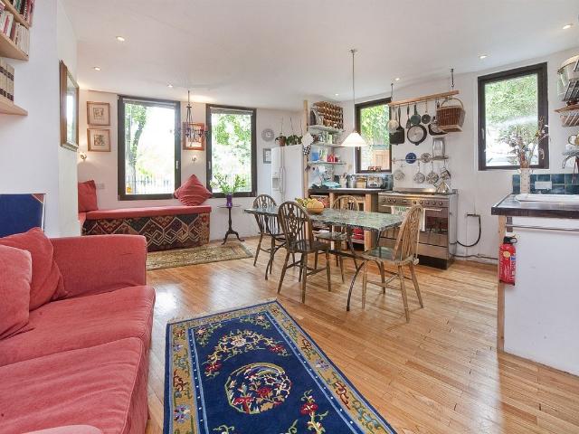 Talacre Road, Kentish Town NW5, 2 bed flat to rent, £2,600 pcm | PrimeLocation